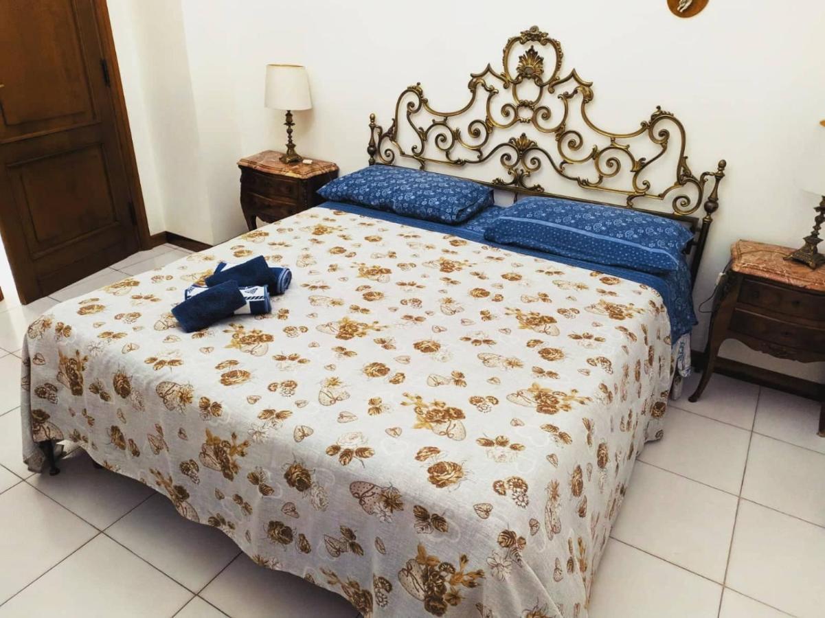 Peppino'S Room Νάπολη Εξωτερικό φωτογραφία