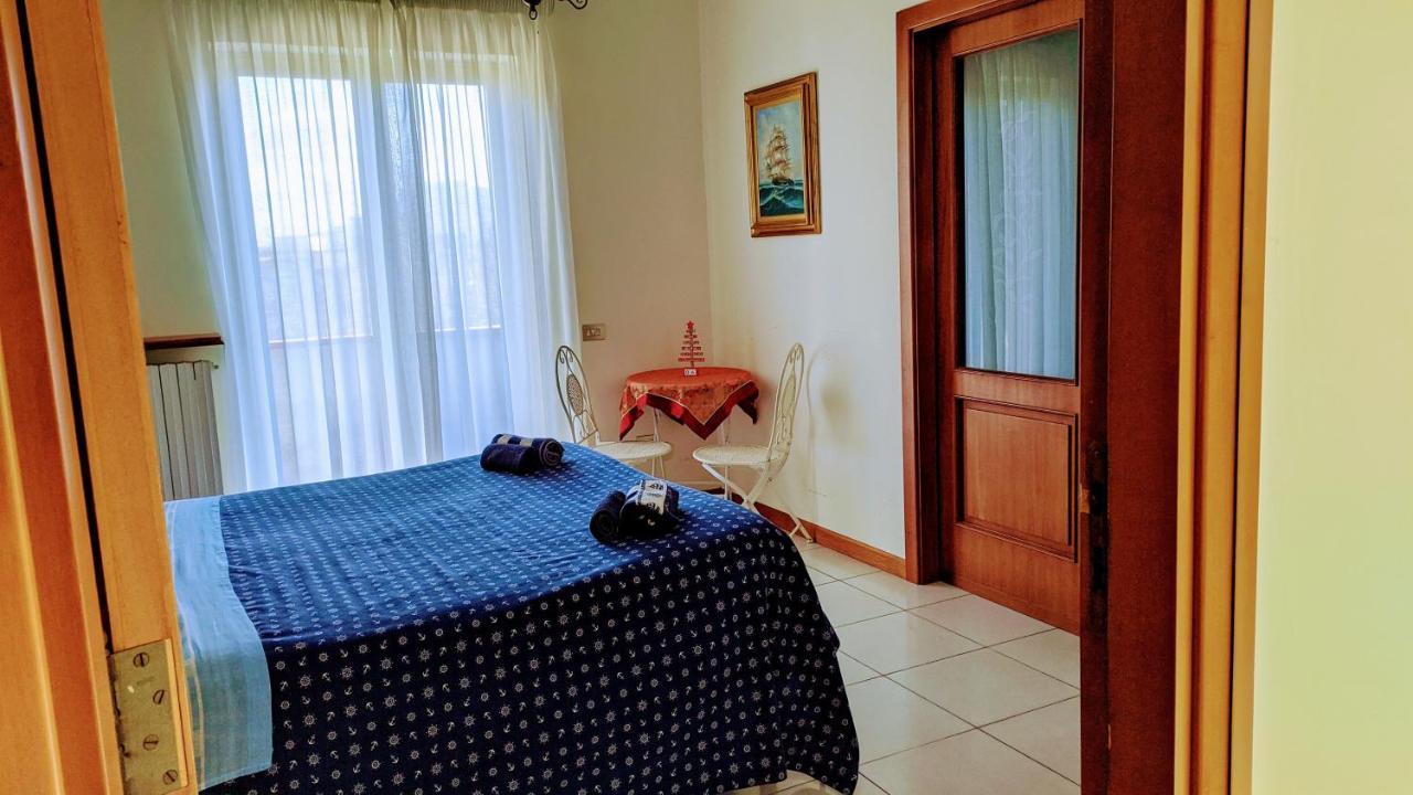 Peppino'S Room Νάπολη Εξωτερικό φωτογραφία